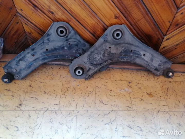 Передние рычаги Рено fluence/меган