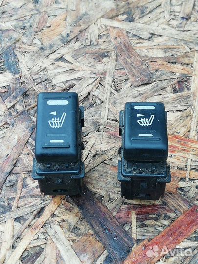 Кнопка обогрева сиденья марч к12 Nissan Micra 1.2