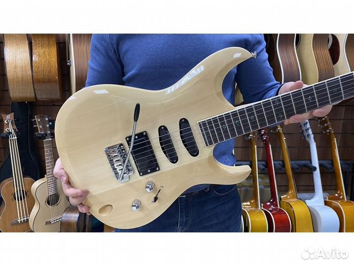 Caraya E226N Электрогитара, цвет натуральный