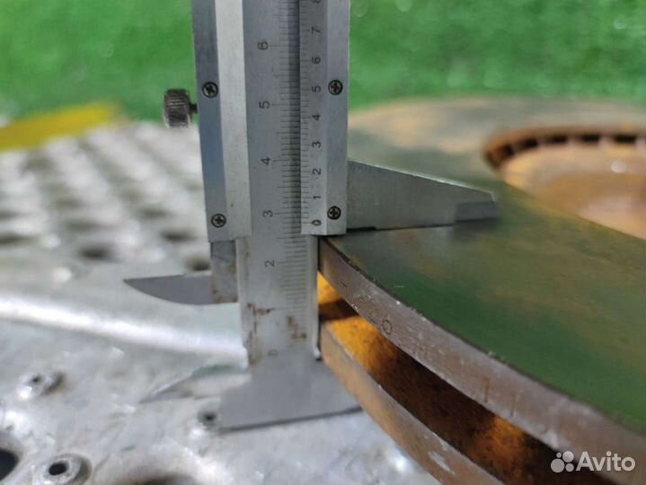 Диск тормозной передний Audi A3 8L 2003