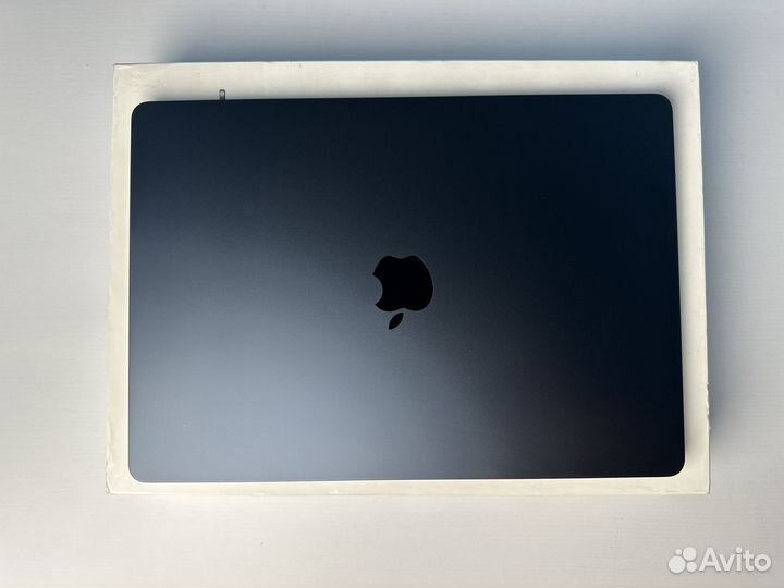 MacBook Air 15 2023 M2 256Gb Midnight, 50 циклов