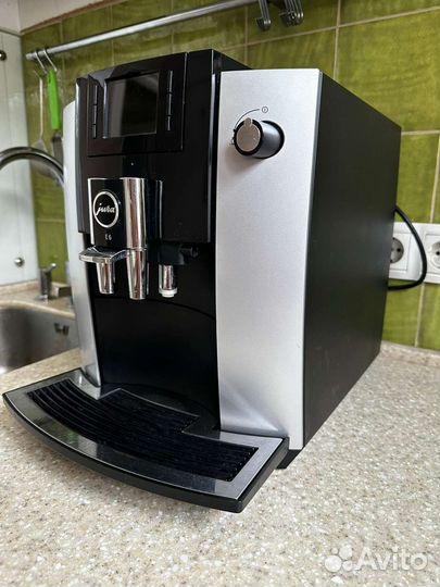 Кофемашина Jura E6