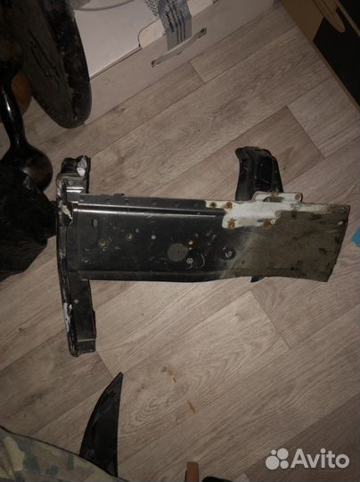 Лонжерон передний