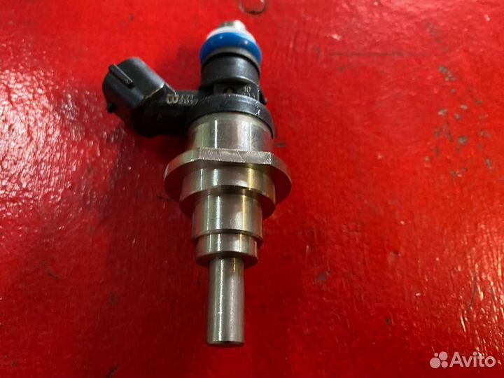 Форсунка топливная Mazda Cx-7 2.3 L3-VDT Новая