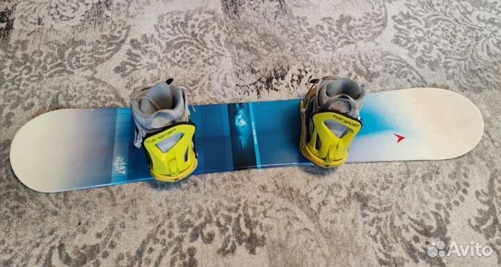 Комплект сноуборд с ботинками