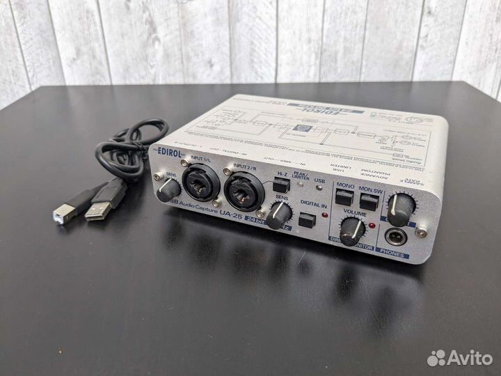 Звуковая карта Edirol UA-25