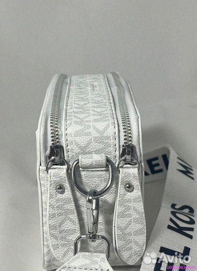 Сумка Michael Kors: chic через плечо