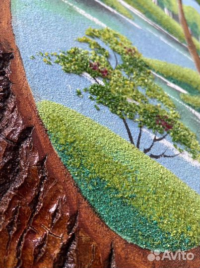 Картина на срезе дерева