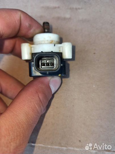 Датчик положения кузова Toyota RAV4
