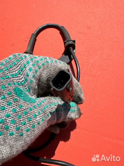 Датчик ABS задний правый Nissan X-Trail T32 MR20DD