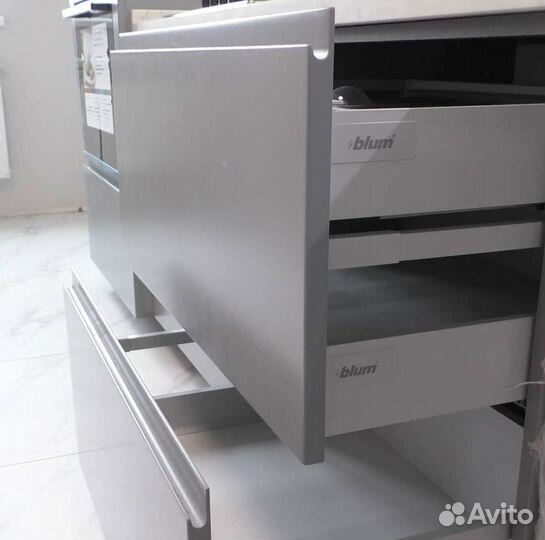 Кухонный гарнитур на заказ. Под ключ