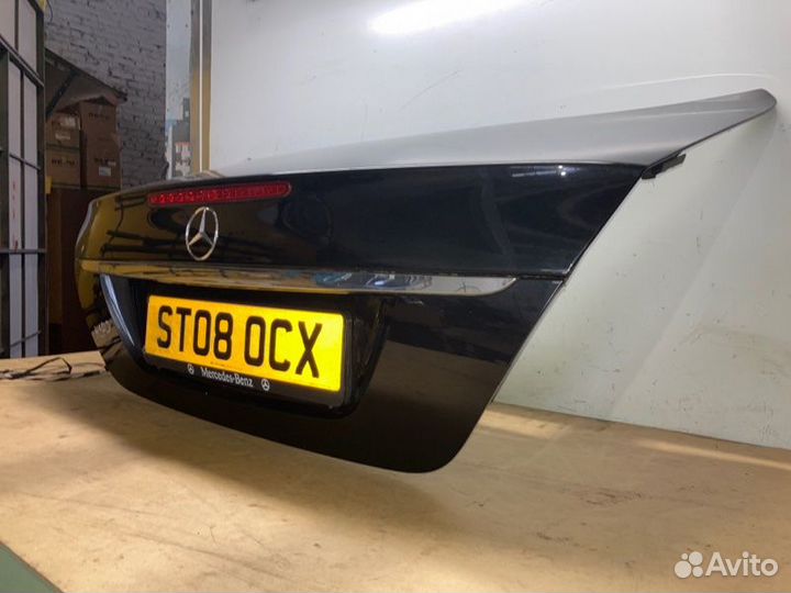 Крышка багажника задняя Mercedes E-Class W211
