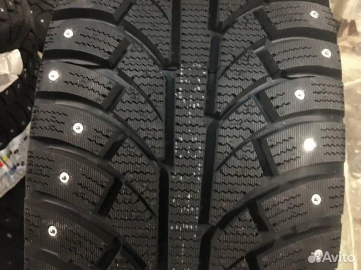 Westlake SW606 225/40 R18 92H