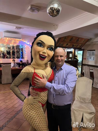 Ростовая кукла поздравит