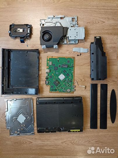 PS3 Super Slim на запчасти