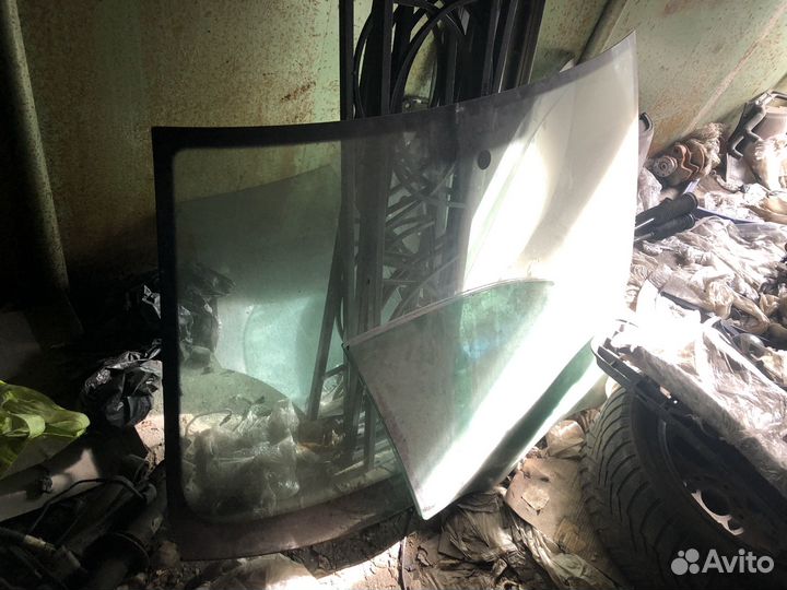 Фольксваген джетта 5 лобовое стекло