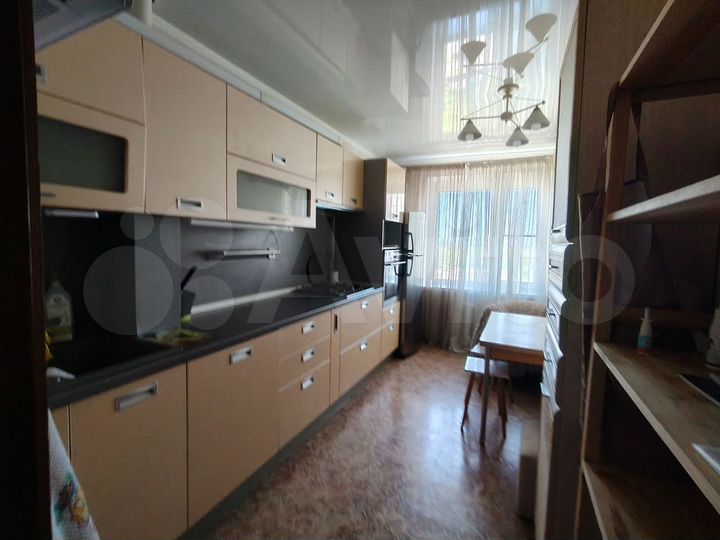 3-к. квартира, 65 м², 10/10 эт.