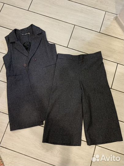 Школьный костюм для девочки