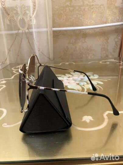 Солнцезащитные очки