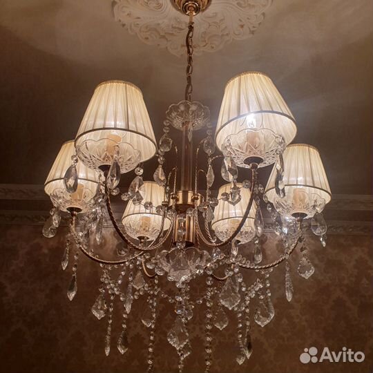 Люстра и пара бра хрустальная с абажурами
