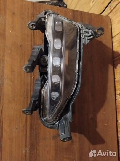 Противотуманная фара правая Hyundai i40 2015 LED