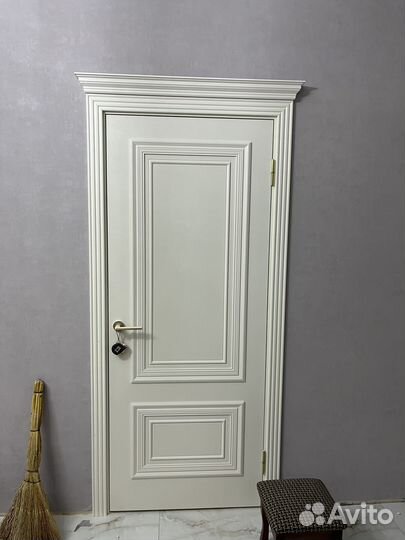 Установка межкомнатных дверей