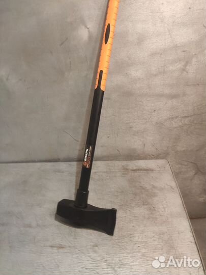 Колун Вихрь К3600Ф (фиберглассовое топорище)