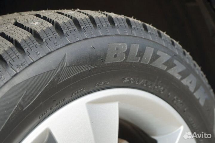 Bridgestone Blizzak Spike-02 SUV 225/60 R17 103T