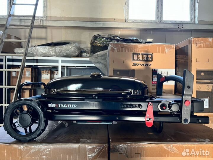 Гриль газовый Weber Traveler stealch edition