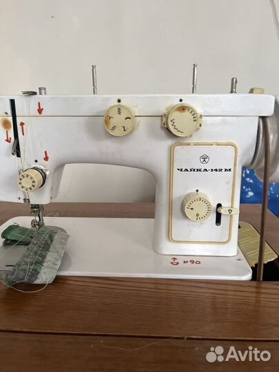 Швейная машина Чайка 142м бу