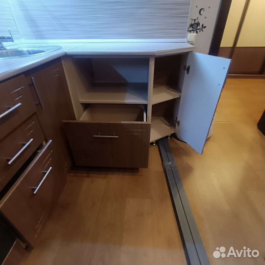 Кухонный гарнитур бу