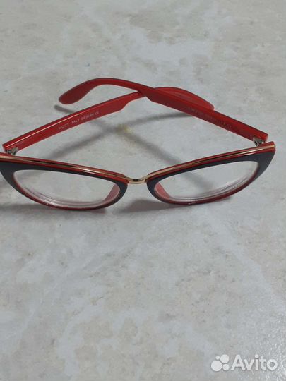 Очки с диоптриями на -1,5 (новые)