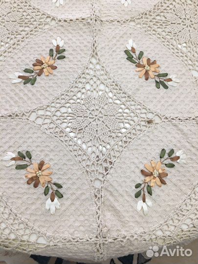 Скатерть 2.50 на 1.70 см бежевая