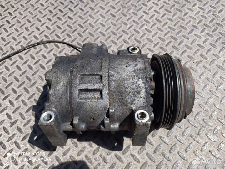 Audi A4 B5 Компрессор кондиционера 4D0260808A