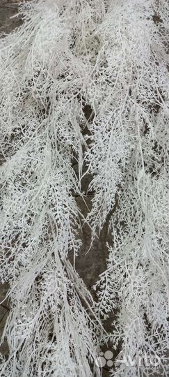 Искусственное ампельное растение