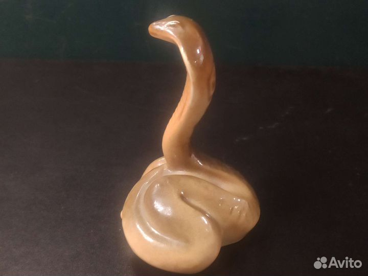 Статуэтка кобра лфз