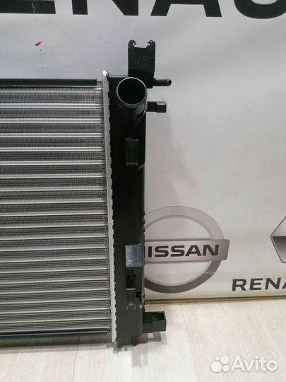 Радиатор охлаждения двигателя основной Renault san