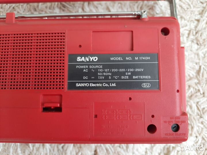 Кассетный магнитофон Sanyo Япония