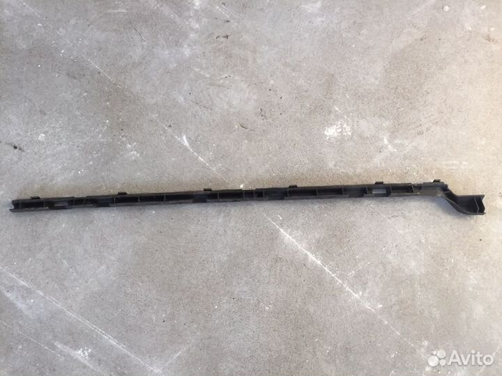 Кронштейн порога Mercedes GLA X156