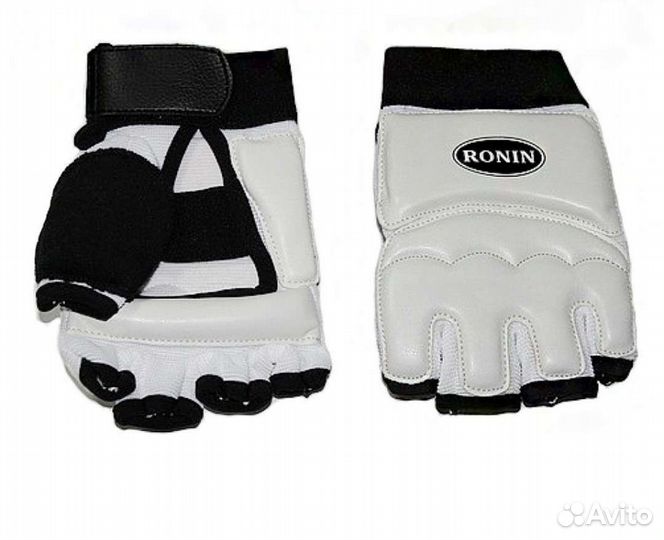 Спортивные перчатки