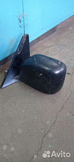 Зеркало левое