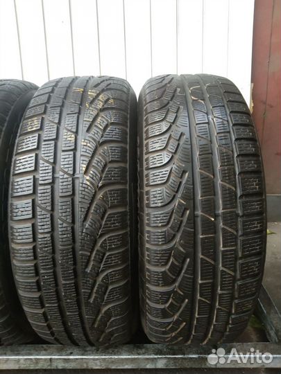 Pirelli Winter Sottozero 210 Serie II 225/60 R17 99H