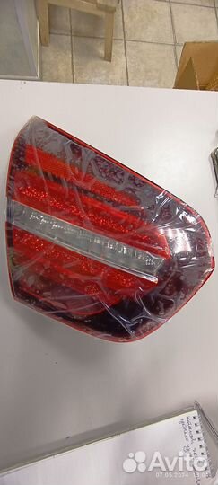 Фонарь задний левый внутренний Mercedes GLA