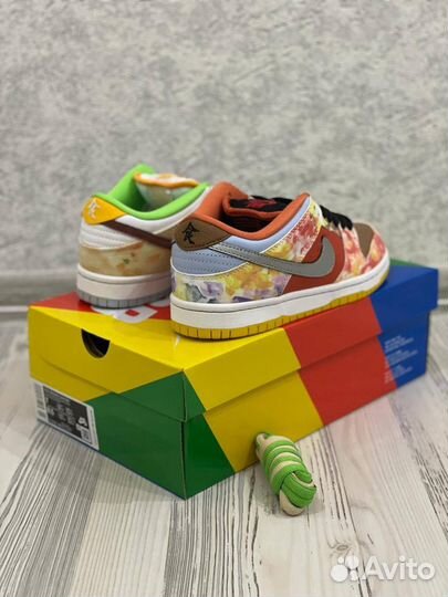 Кроссовки Nike SB Dunk Low