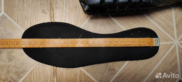 Лыжные ботинки