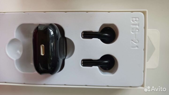 Беспроводные наушники новые