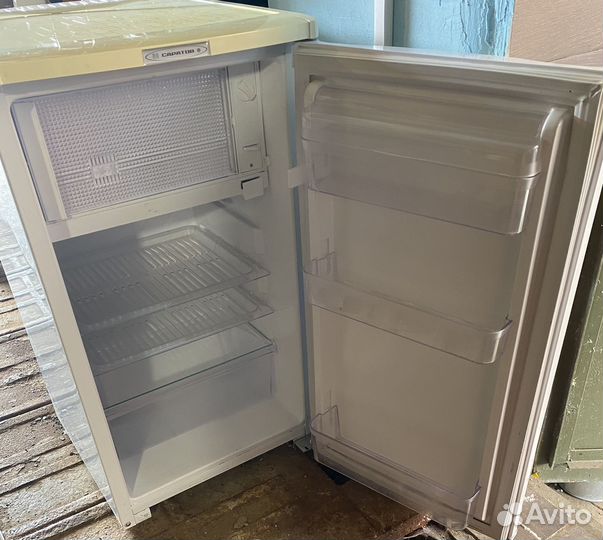 Холодильник бу маленький