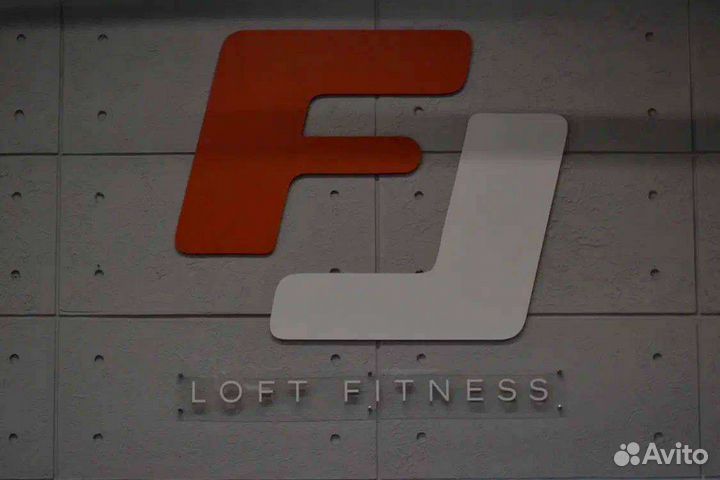 Абонемент в фитнес клуб с бассейном