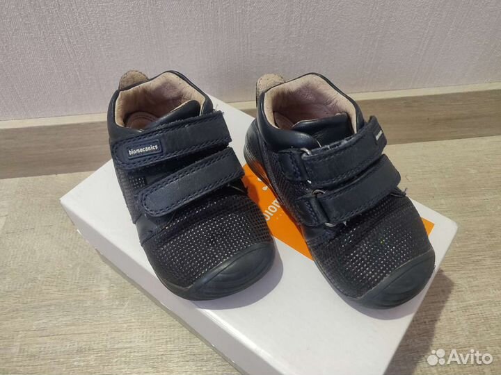 Детские ботинки туфли Biomecanics на липучках р.21
