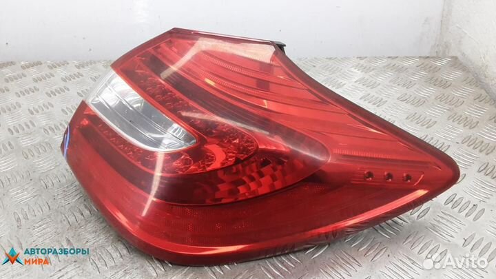 Фонарь задний правый Hyundai Genesis рест. 2013